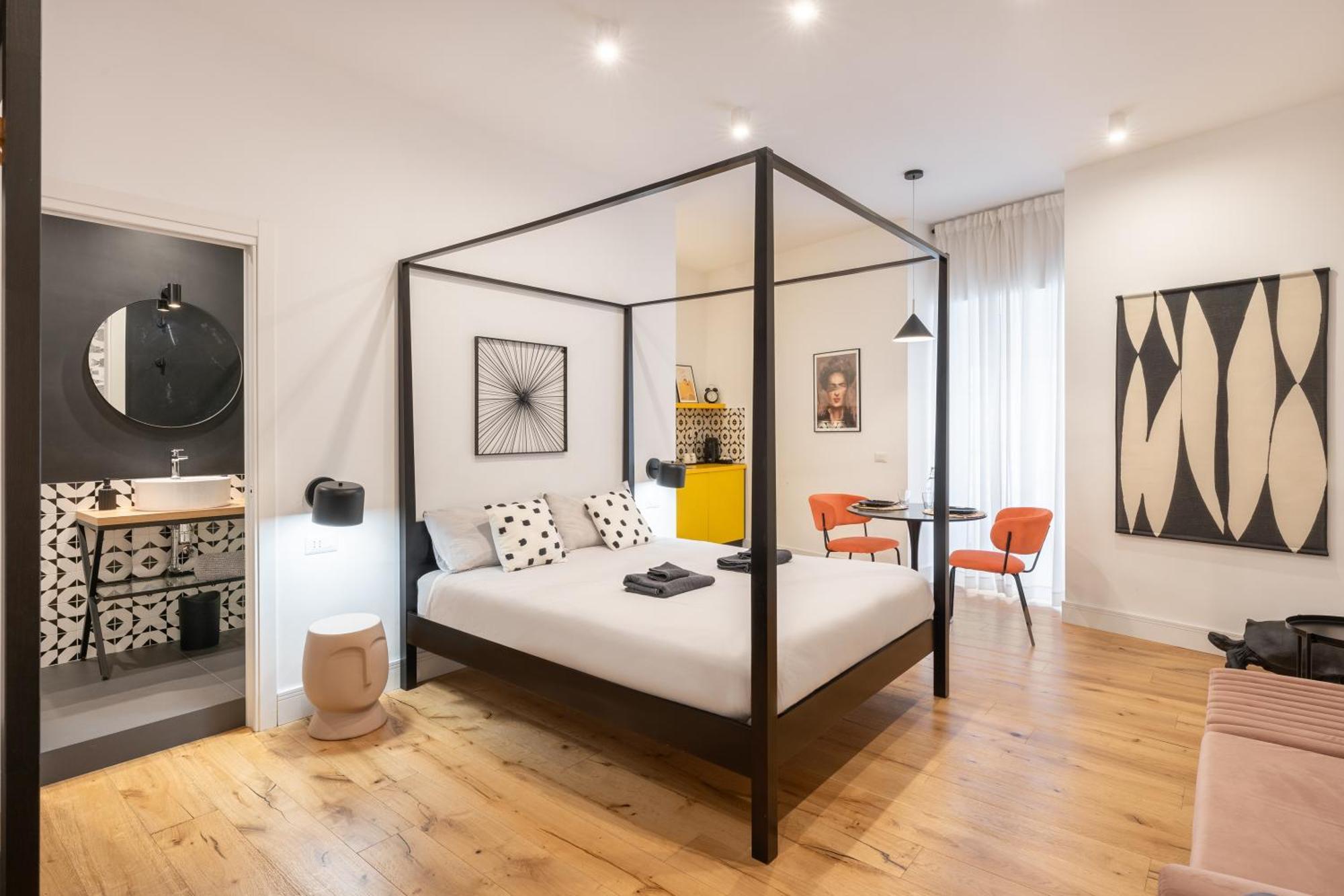 The Idyll Boutique Apartment - Suite In Napoli'S Spanish Quarters Bagian luar foto