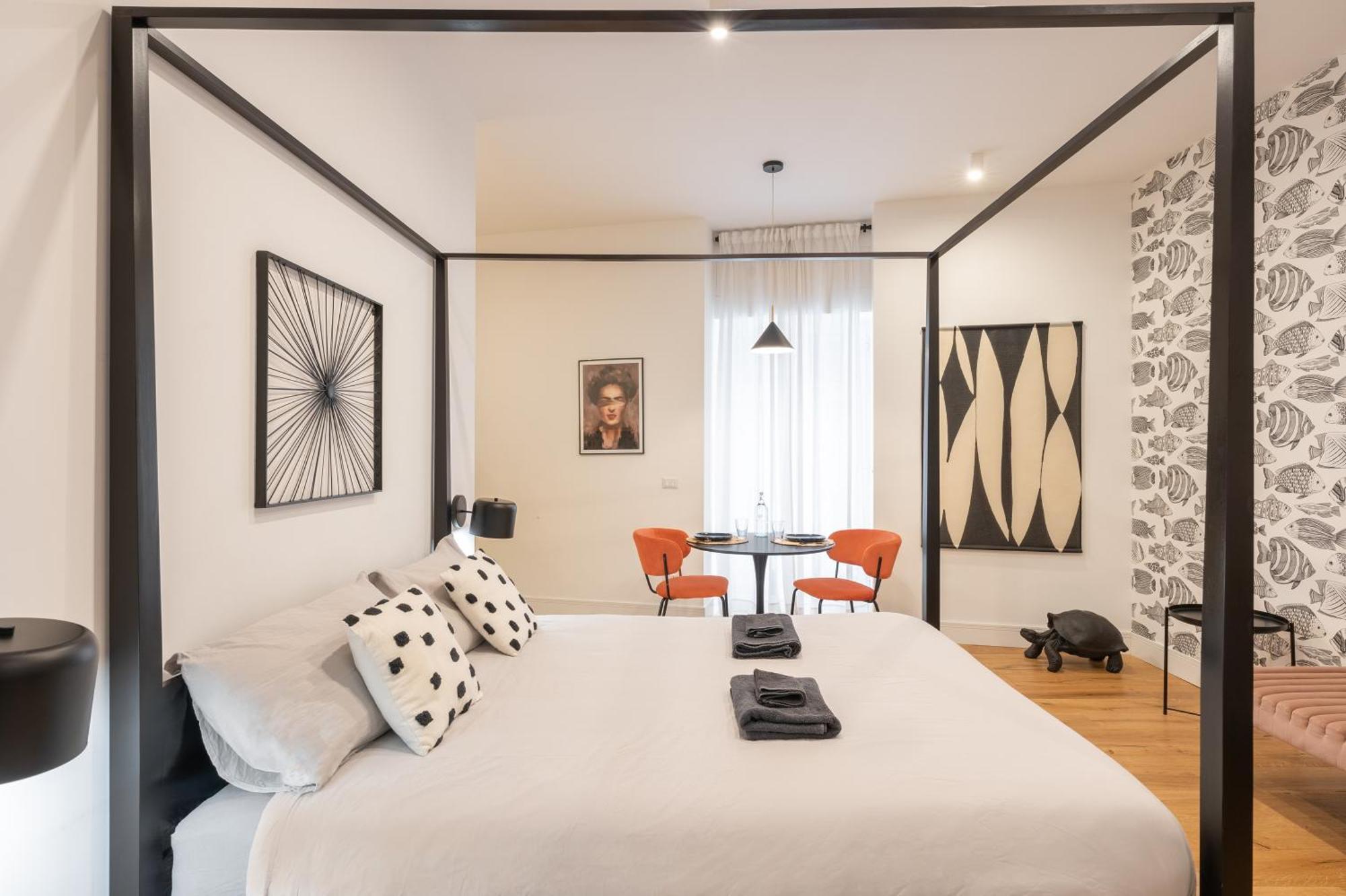 The Idyll Boutique Apartment - Suite In Napoli'S Spanish Quarters Bagian luar foto