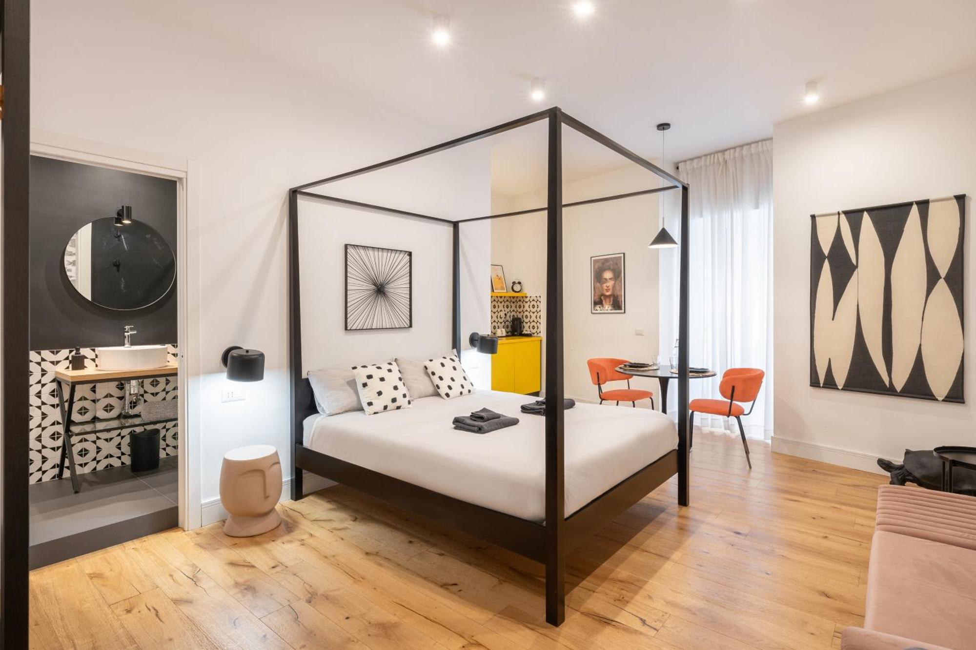 The Idyll Boutique Apartment - Suite In Napoli'S Spanish Quarters Bagian luar foto