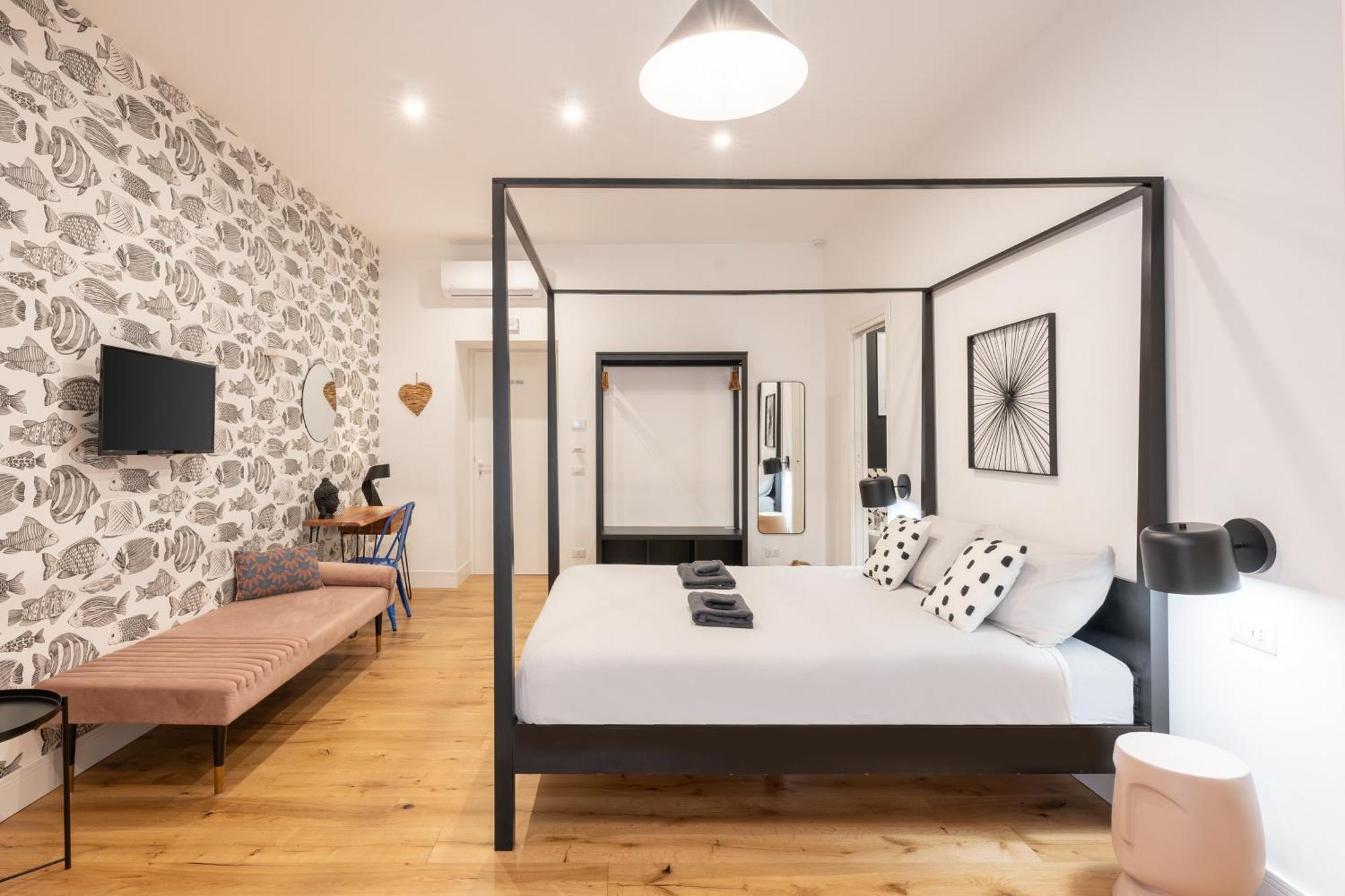 The Idyll Boutique Apartment - Suite In Napoli'S Spanish Quarters Bagian luar foto
