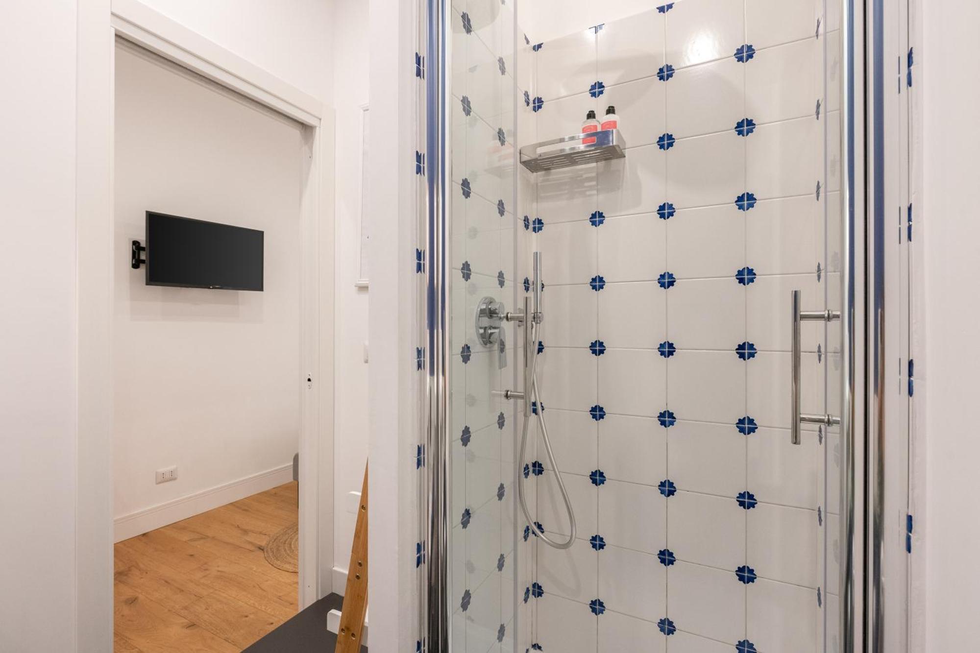 The Idyll Boutique Apartment - Suite In Napoli'S Spanish Quarters Bagian luar foto